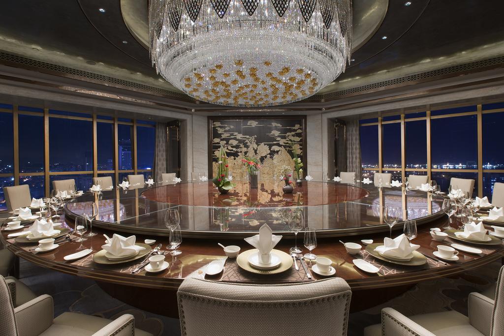 Готель Pullman Yantai Center Екстер'єр фото