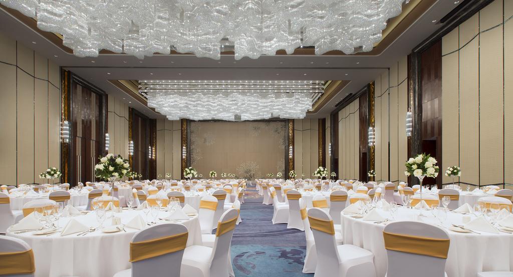 Готель Pullman Yantai Center Екстер'єр фото