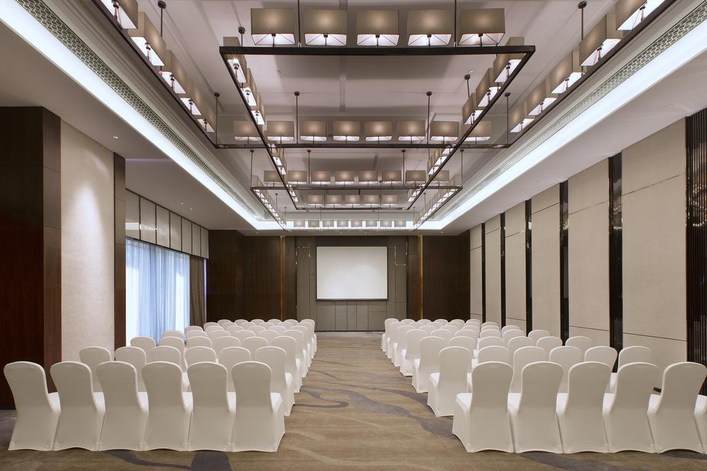 Готель Pullman Yantai Center Екстер'єр фото