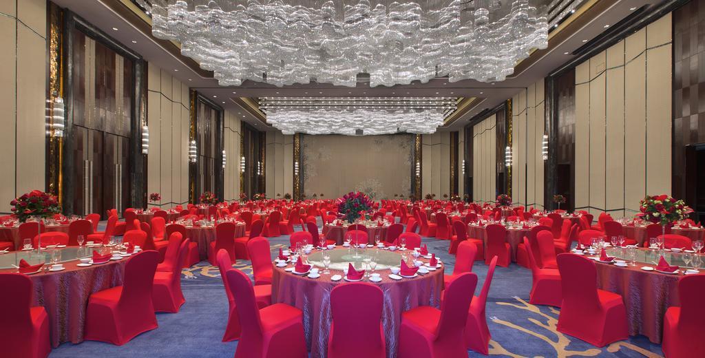 Готель Pullman Yantai Center Екстер'єр фото