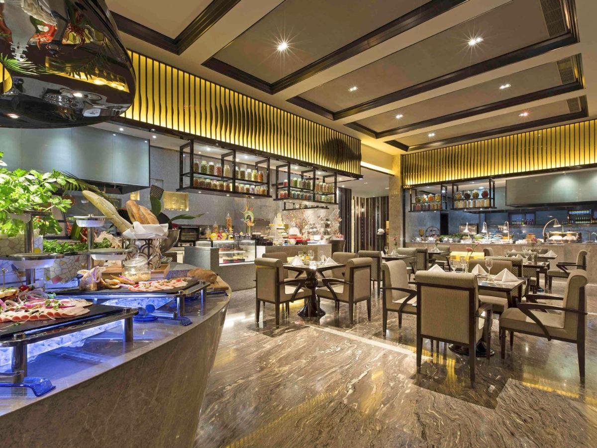 Готель Pullman Yantai Center Екстер'єр фото
