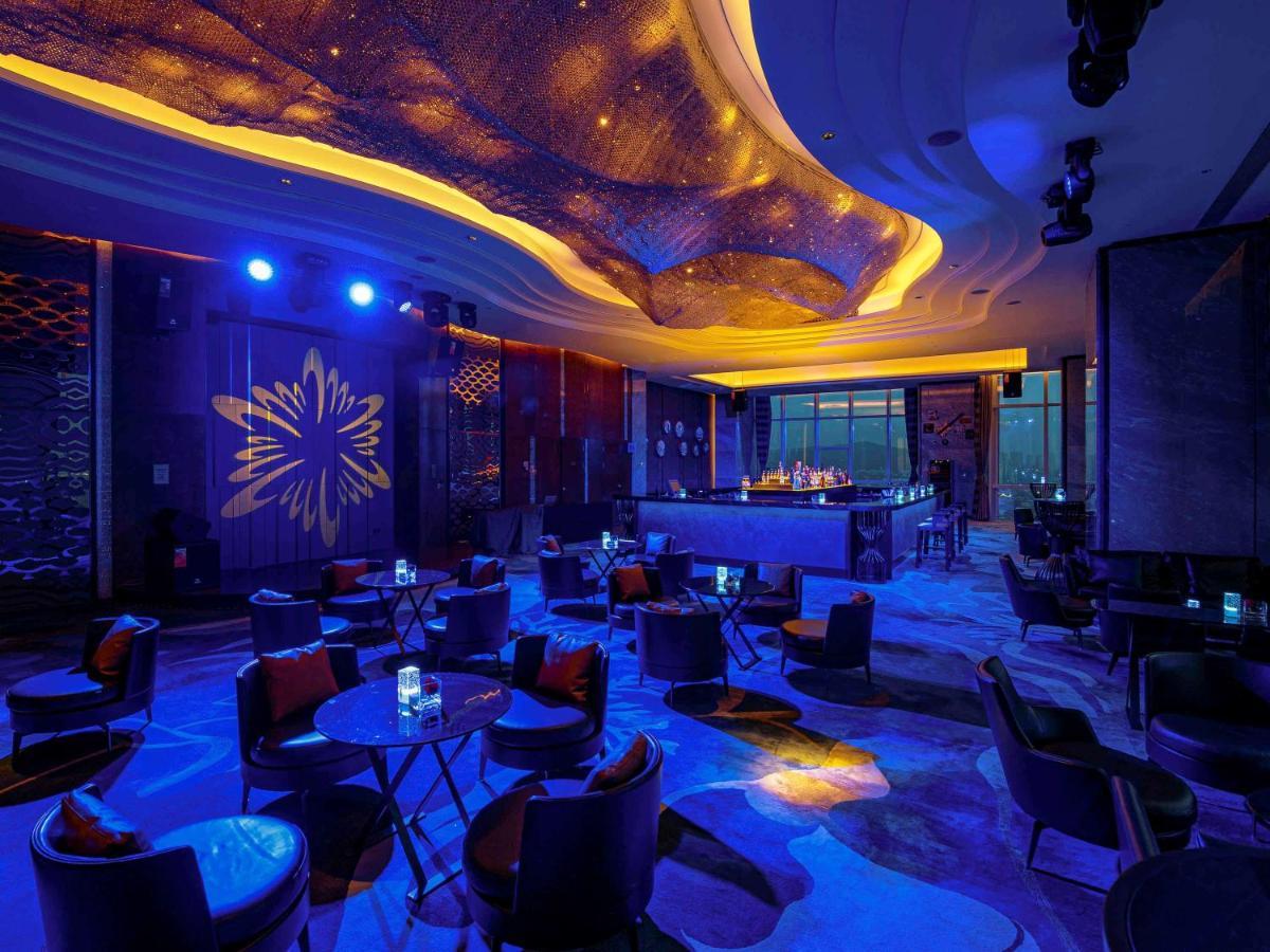 Готель Pullman Yantai Center Екстер'єр фото