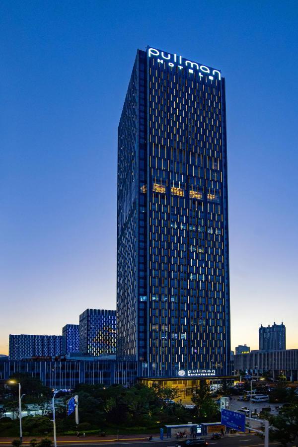 Готель Pullman Yantai Center Екстер'єр фото